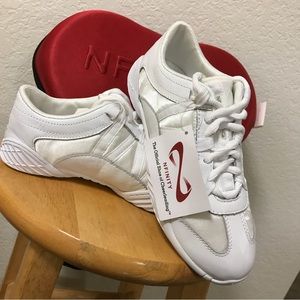 Nfinity Cheerleading Shoes NEW 7.5